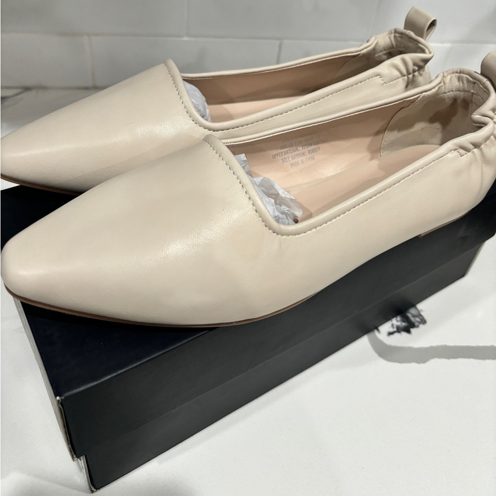 Clearing out❗️French Connection ‘Emee’ flats